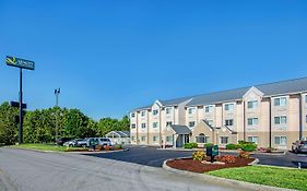 Quality Inn & Suites I-81 Exit 7