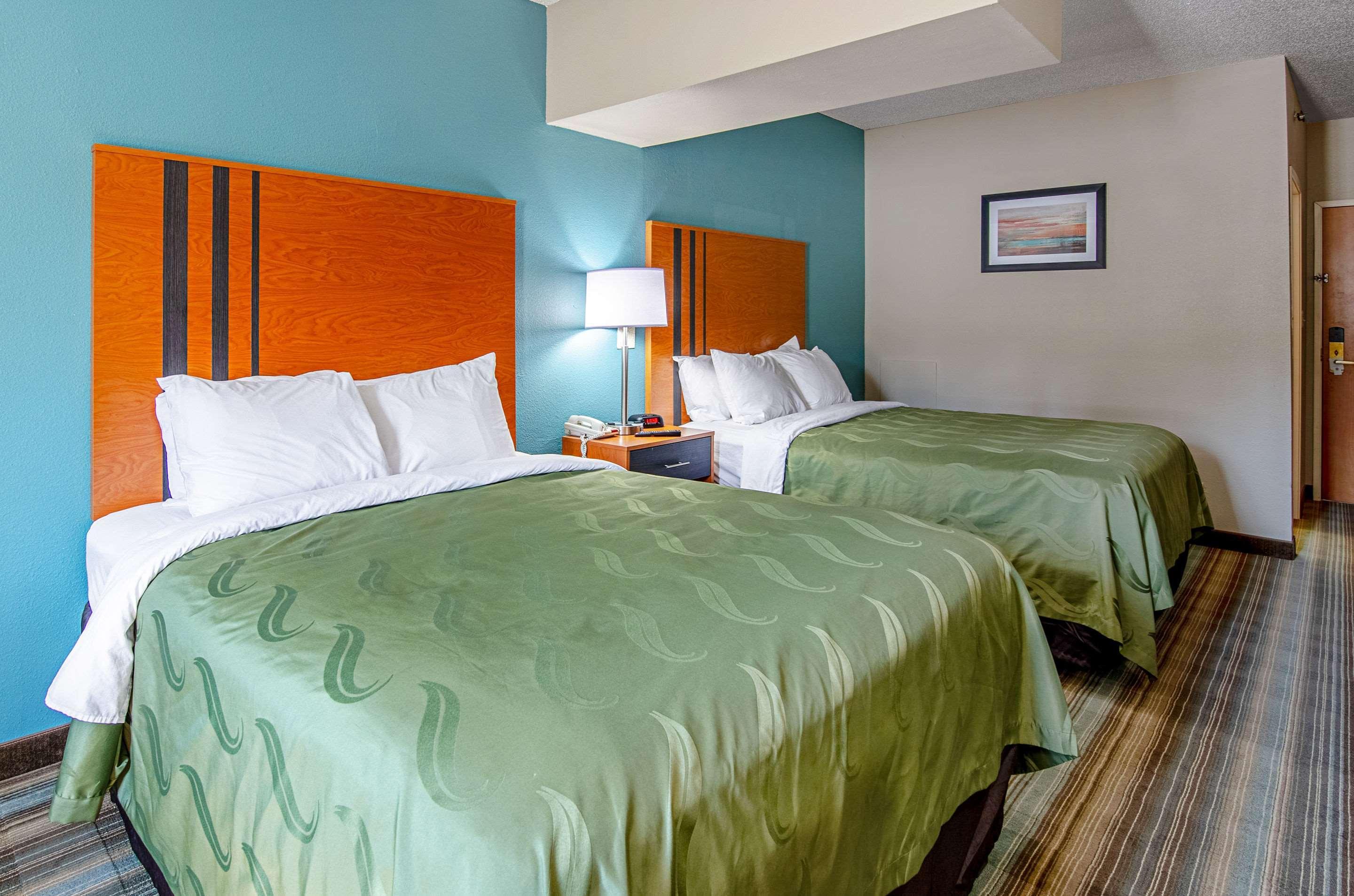 Quality Inn & Suites I-81 Exit 7 Bristol Esterno foto