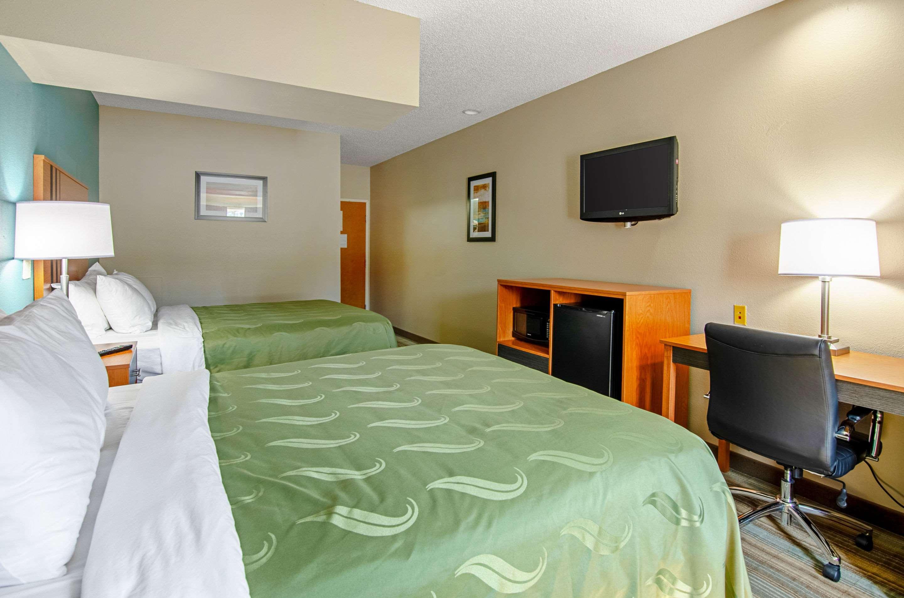 Quality Inn & Suites I-81 Exit 7 Bristol Esterno foto