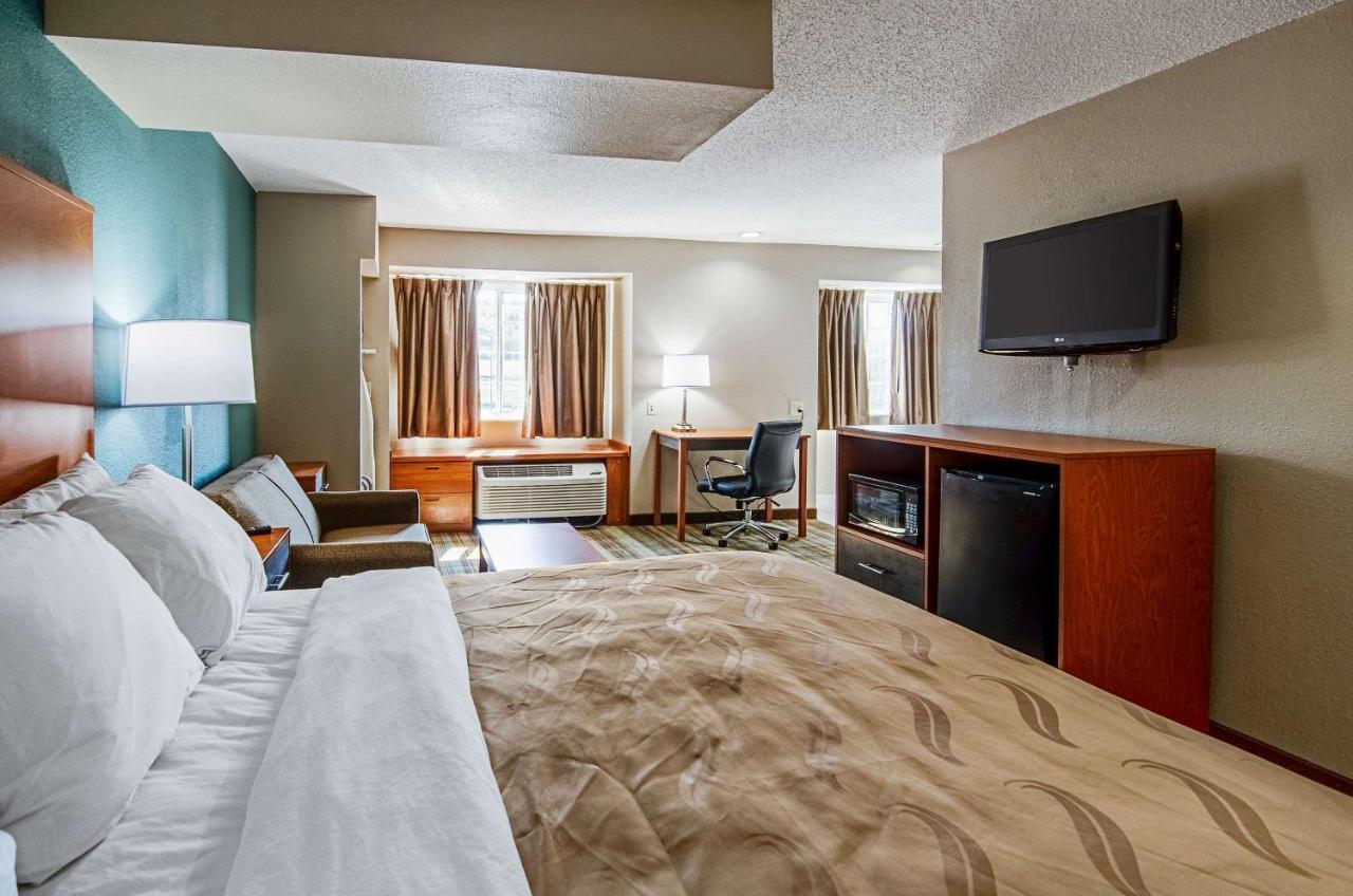Quality Inn & Suites I-81 Exit 7 Bristol Esterno foto