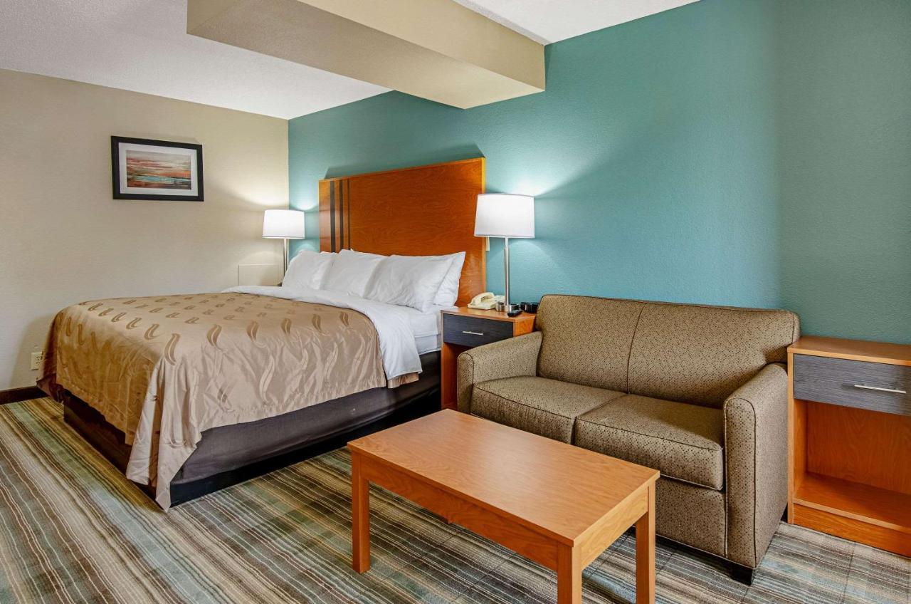 Quality Inn & Suites I-81 Exit 7 Bristol Esterno foto