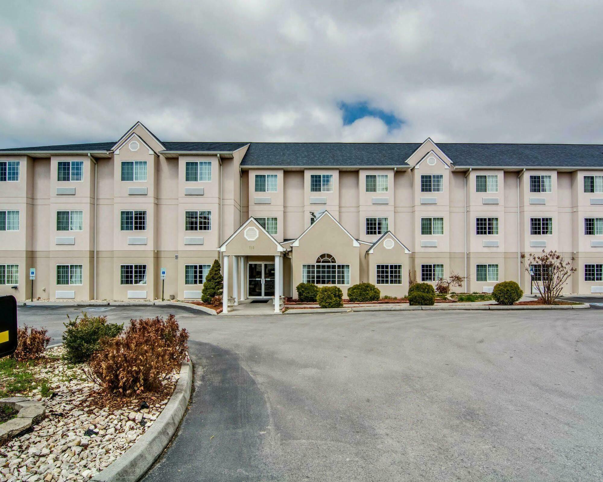 Quality Inn & Suites I-81 Exit 7 Bristol Esterno foto
